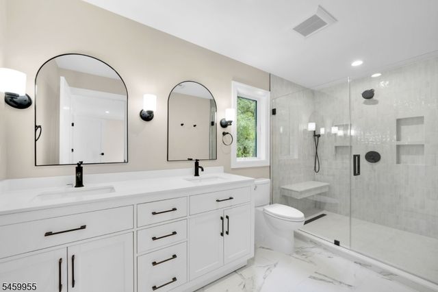 44 Hanover Rd, Mountain Lakes Boro, NJ 07046