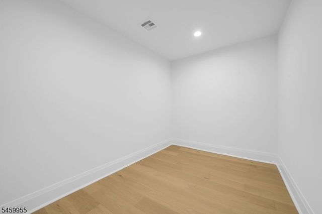 44 Hanover Rd, Mountain Lakes Boro, NJ 07046