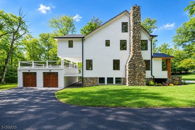 44 Hanover Rd, Mountain Lakes Boro, NJ 07046