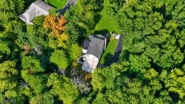 44 Hanover Rd, Mountain Lakes Boro, NJ 07046