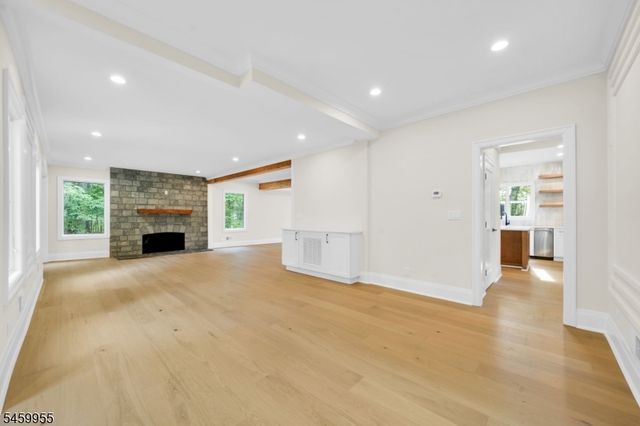 44 Hanover Rd, Mountain Lakes Boro, NJ 07046