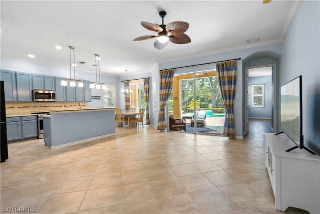 6522 Waverly Green WAY, Naples, FL 34110