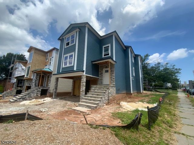 301 Chilton, Elizabeth City, NJ 07208