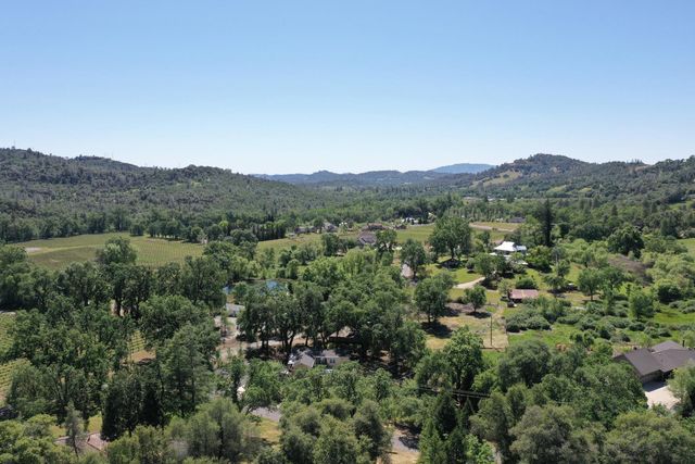 1408 Kenney Dr, Murphys, CA 95247