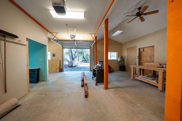 1408 Kenney Dr, Murphys, CA 95247