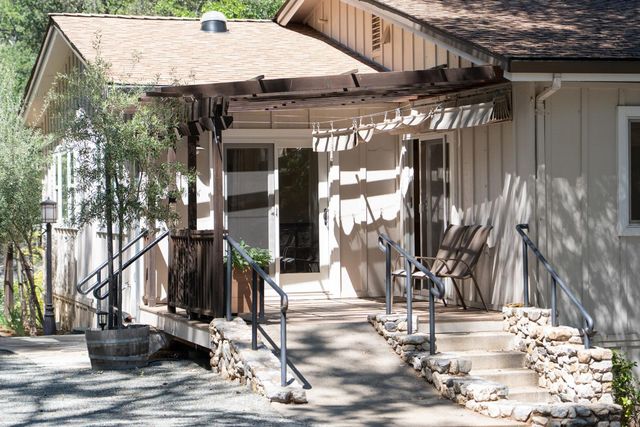 1408 Kenney Dr, Murphys, CA 95247