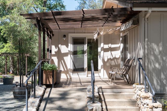 1408 Kenney Dr, Murphys, CA 95247