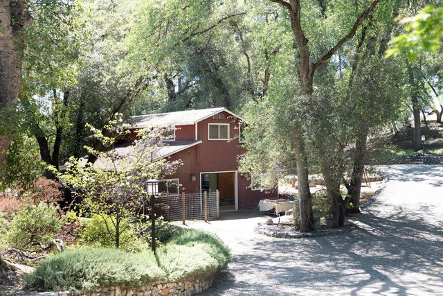 1408 Kenney Dr, Murphys, CA 95247