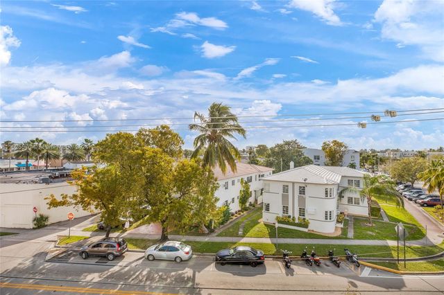 7133 Bay Dr 401, Miami Beach, FL 33141