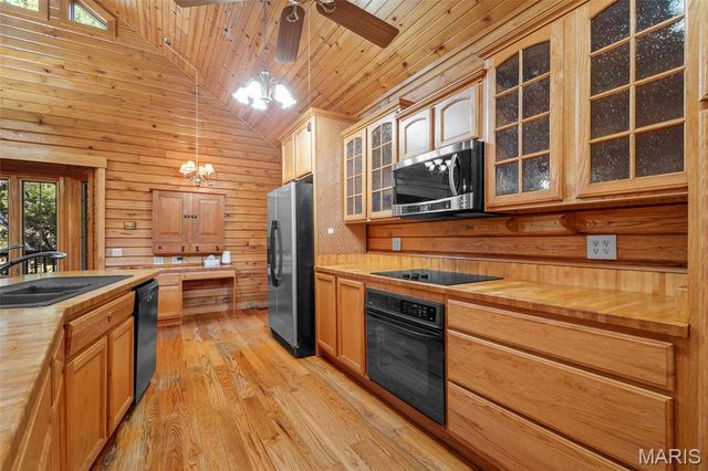 791 Crescent Drive, Hollister, MO 65672