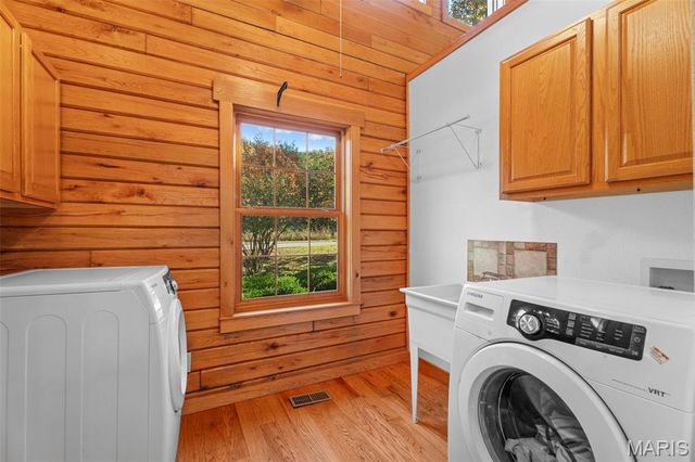 791 Crescent Drive, Hollister, MO 65672