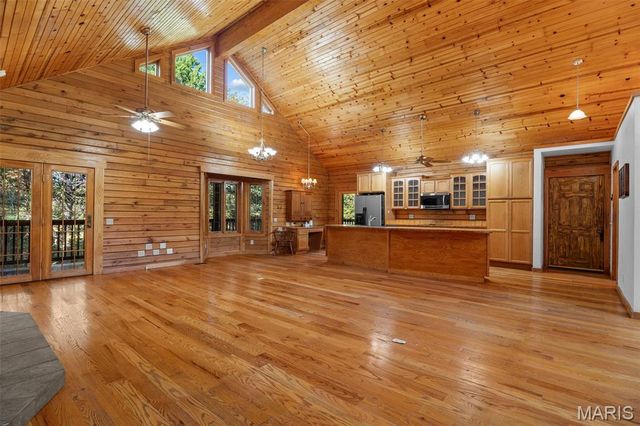 791 Crescent Drive, Hollister, MO 65672