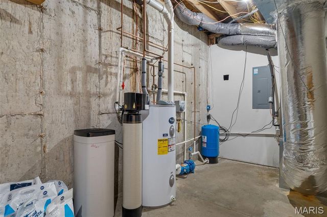 791 Crescent Drive, Hollister, MO 65672