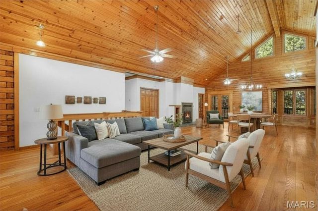 791 Crescent Drive, Hollister, MO 65672