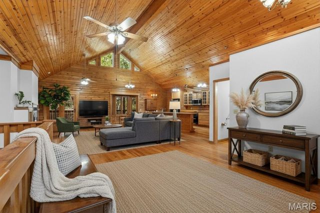 791 Crescent Drive, Hollister, MO 65672