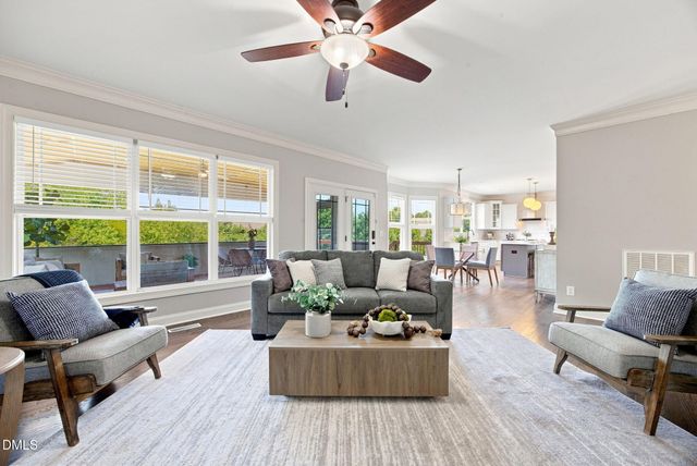 805 Greystone Crest Way, Cary, NC 27519
