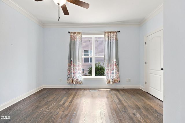 805 Greystone Crest Way, Cary, NC 27519