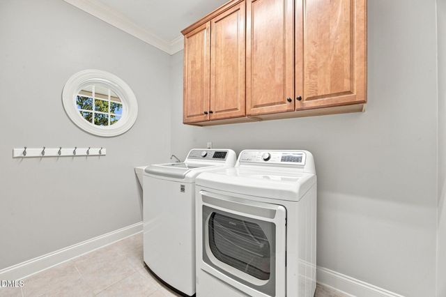 805 Greystone Crest Way, Cary, NC 27519