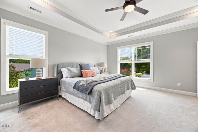 805 Greystone Crest Way, Cary, NC 27519