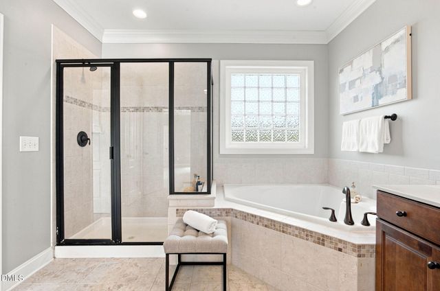 805 Greystone Crest Way, Cary, NC 27519