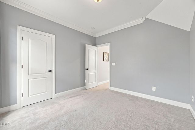 805 Greystone Crest Way, Cary, NC 27519