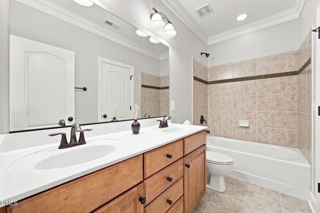 805 Greystone Crest Way, Cary, NC 27519