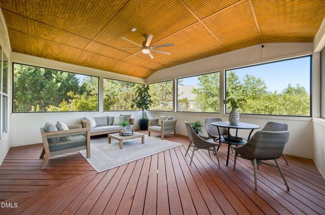 805 Greystone Crest Way, Cary, NC 27519