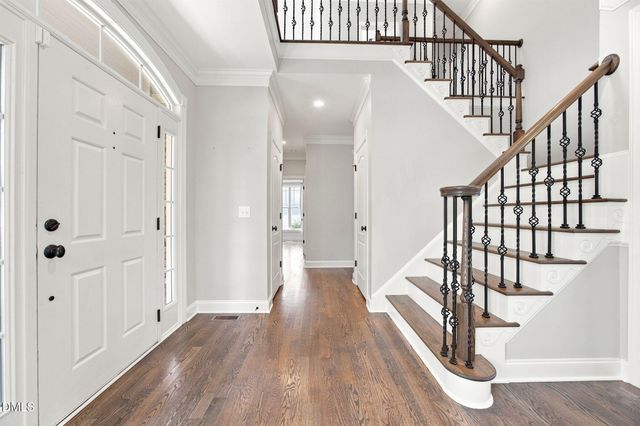 805 Greystone Crest Way, Cary, NC 27519