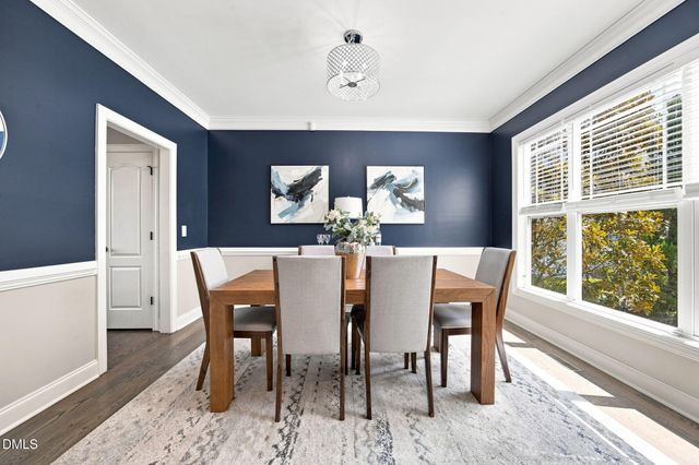 805 Greystone Crest Way, Cary, NC 27519