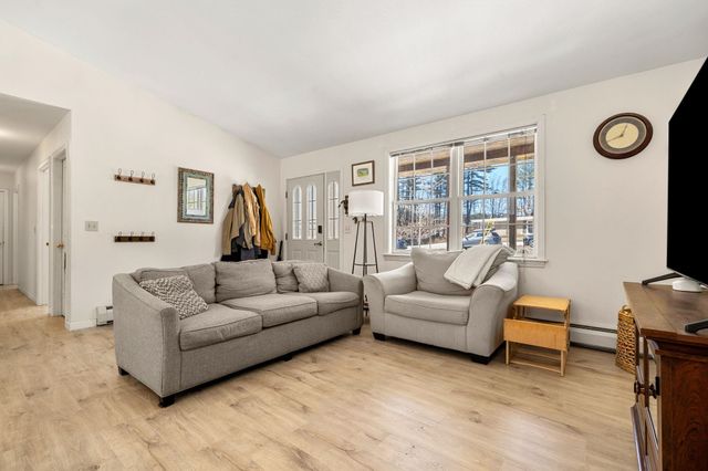 27 Barnes Avenue, Alton, NH 03809