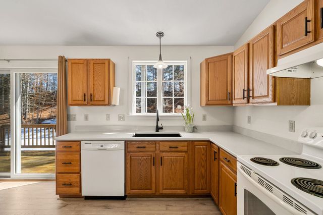 27 Barnes Avenue, Alton, NH 03809