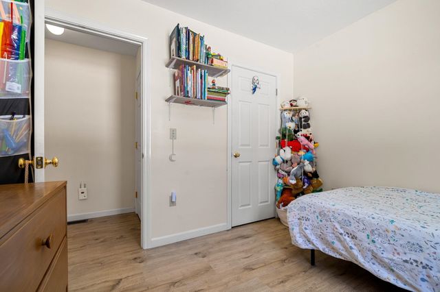 27 Barnes Avenue, Alton, NH 03809