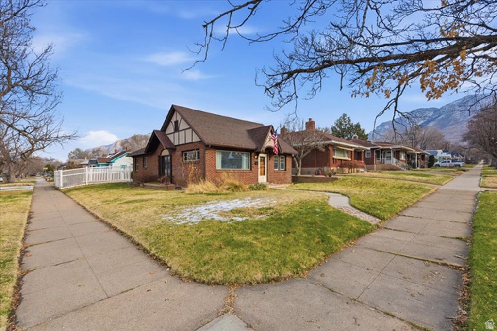 Image 3 of property listing at 1104 23RD ST, Ogden, UT 84401