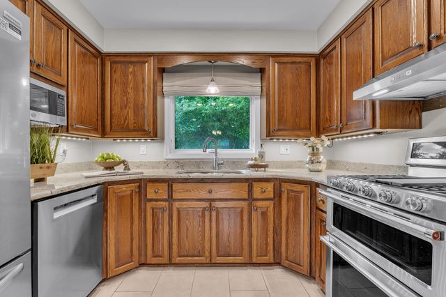 1601 Peach Street, Ann Arbor, MI 48105