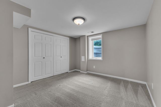 1601 Peach Street, Ann Arbor, MI 48105