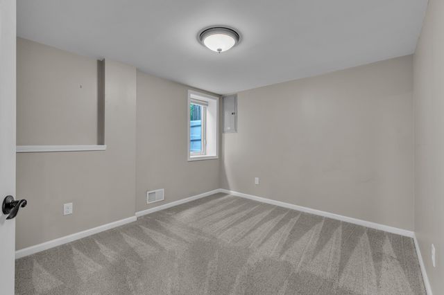 1601 Peach Street, Ann Arbor, MI 48105
