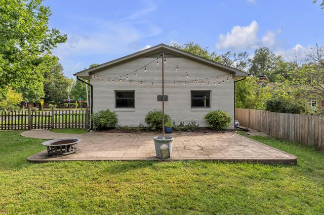 1601 Peach Street, Ann Arbor, MI 48105