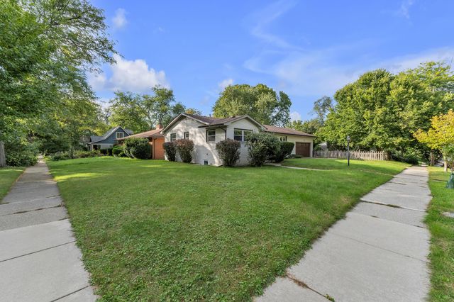 1601 Peach Street, Ann Arbor, MI 48105