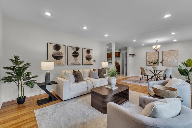 1601 Peach Street, Ann Arbor, MI 48105