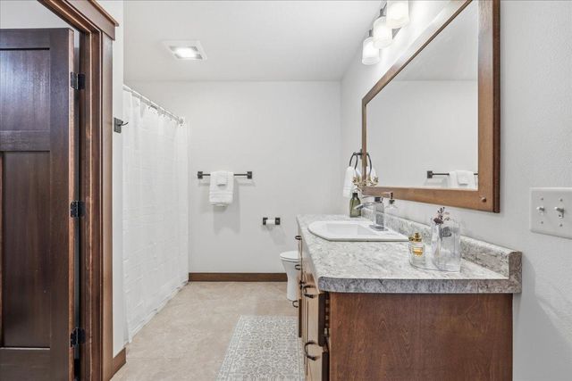 6362 Wilder Lane, Eau Claire, WI 54703