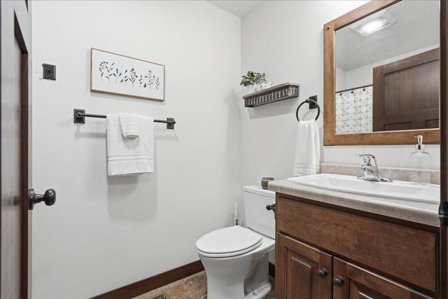 6362 Wilder Lane, Eau Claire, WI 54703