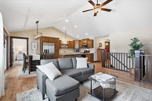 6362 Wilder Lane, Eau Claire, WI 54703