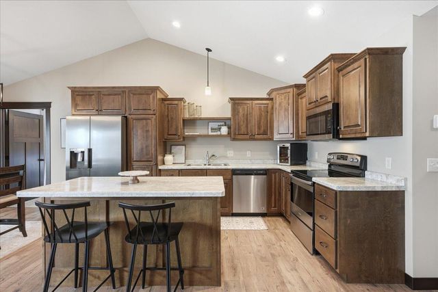 6362 Wilder Lane, Eau Claire, WI 54703