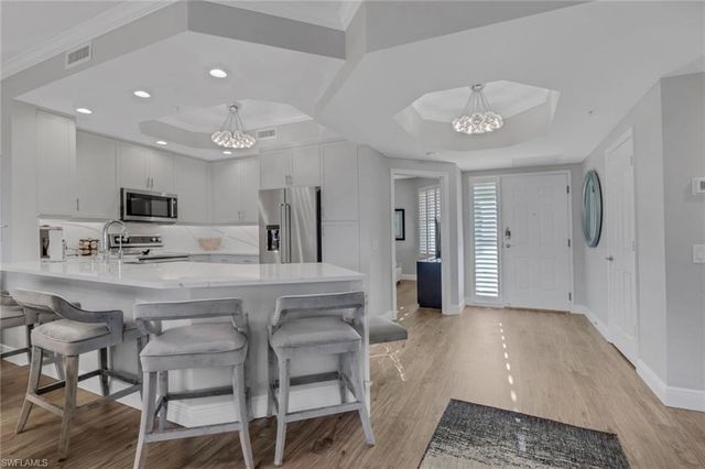 420 Cove Tower DR 802, Naples, FL 34110