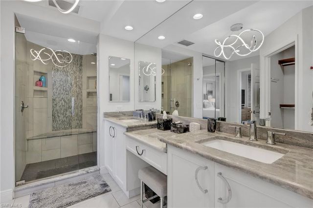 420 Cove Tower DR 802, Naples, FL 34110