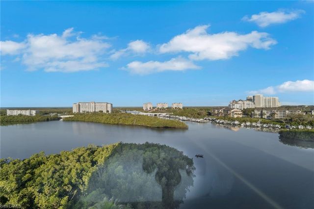 420 Cove Tower DR 802, Naples, FL 34110