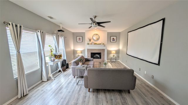 1052 Breeders Cup Drive, Fort Worth, TX 76179