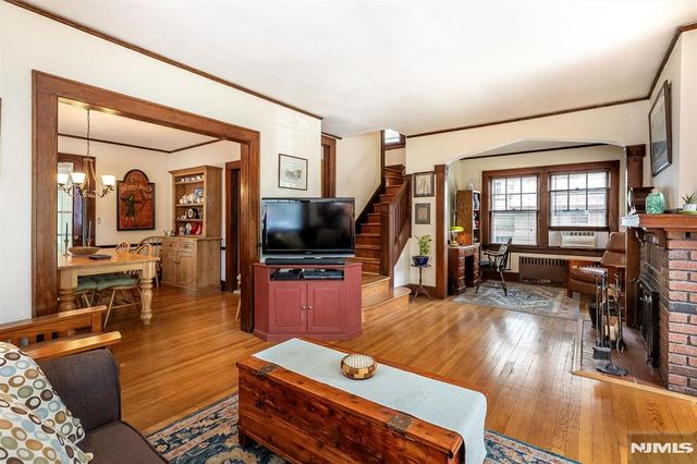 17 Madison Street, Glen Ridge, NJ 07028