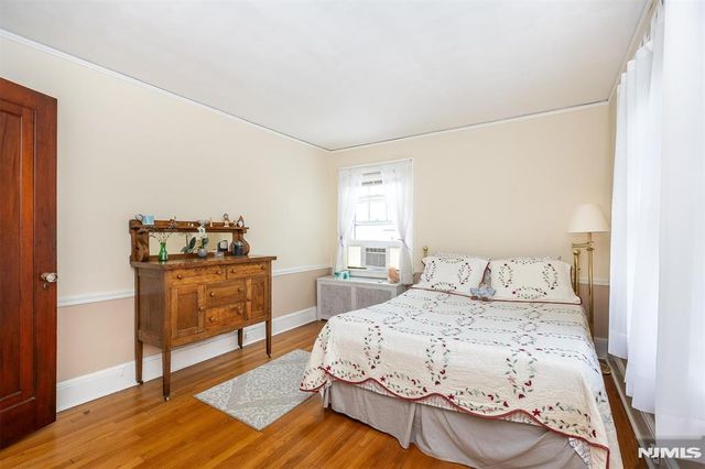 17 Madison Street, Glen Ridge, NJ 07028