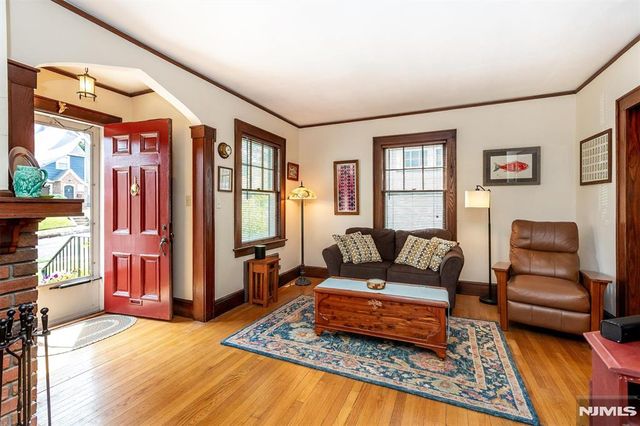 17 Madison Street, Glen Ridge, NJ 07028